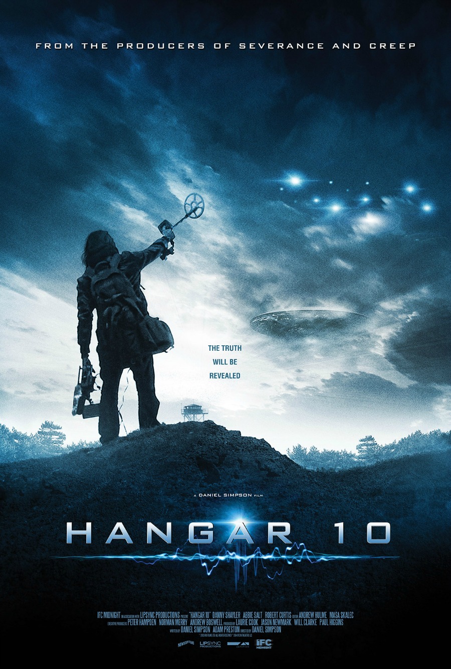 hangar-10-poster-900